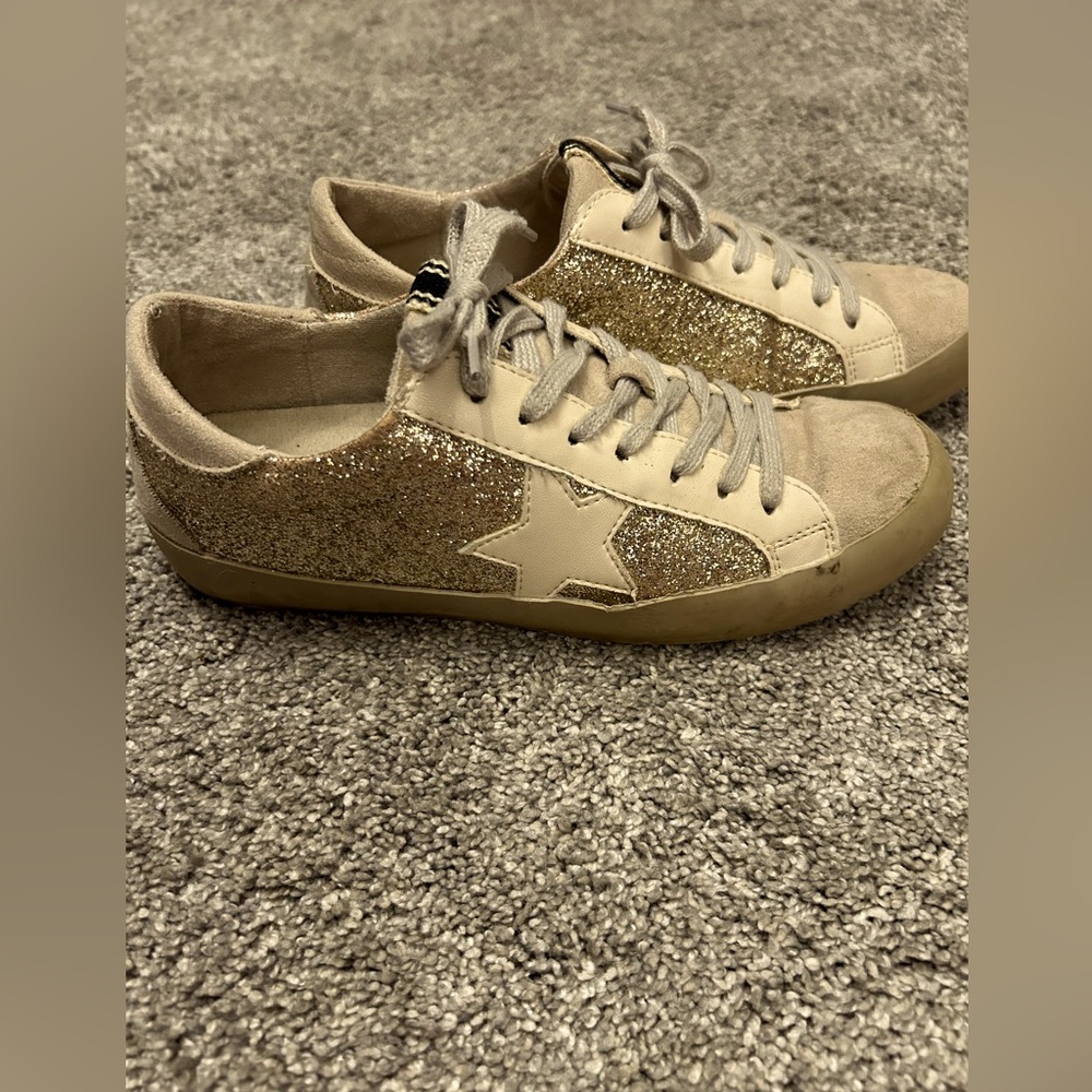 Shu Shop, Gold glitter sneakers